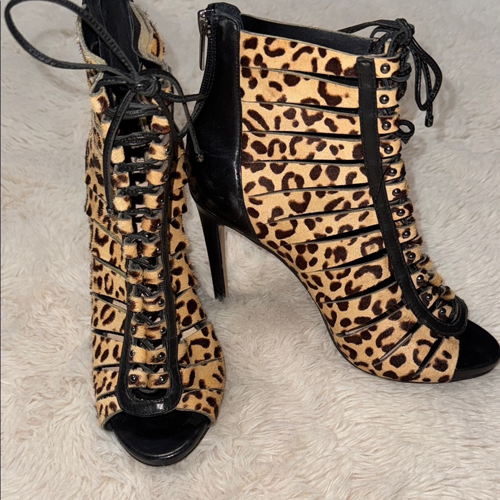Vince Camuto Leopard Print Lace-Up Ankle Boots “FIONNA”